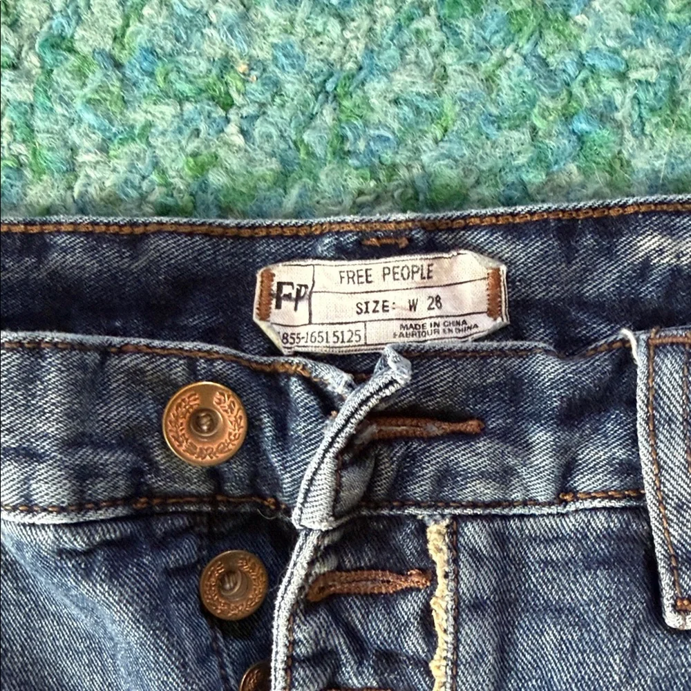Set of 2 Free People Button-Front Frayed Jean Shorts